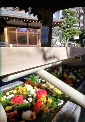 鳩森八幡神社の手水舎