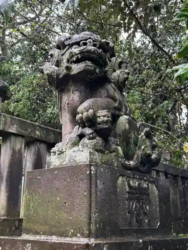 忍　諏訪神社・東照宮　の狛犬