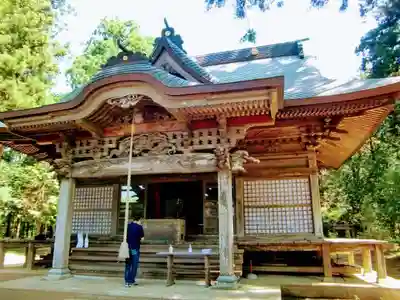 松山神社の本殿・本堂