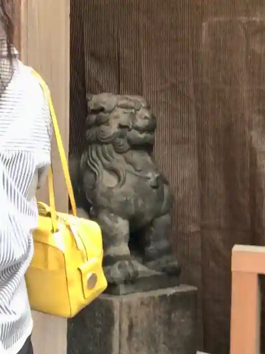 小網神社の狛犬