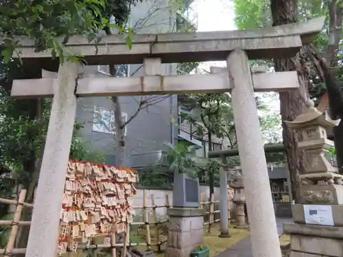 高円寺氷川神社の鳥居