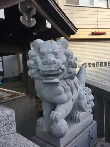 神明大神宮の狛犬