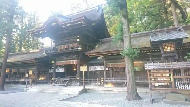 諏訪大社下社春宮の本殿・本堂