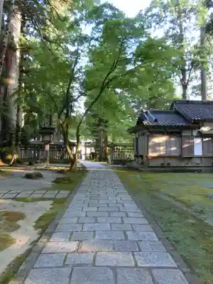 雄山神社中宮祈願殿のその他建物