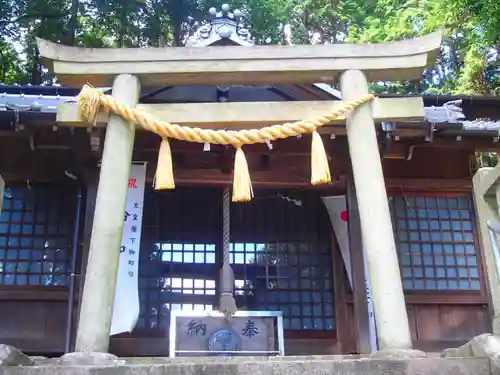 竹折武並神社の鳥居