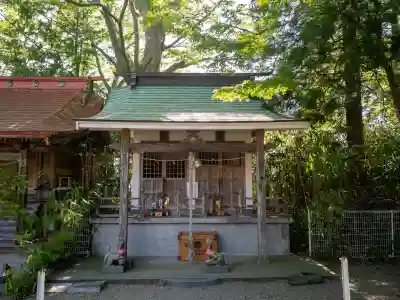 鹿島御児神社の{uncategorized: "未分類", other: "その他", undefined: "問題あり", building: "その他建物", grave: "お墓", sacred_gate: "鳥居", guardian: "狛犬", statue: "像", buddha: "仏像", history: "歴史", nature: "自然", garden: "庭園", animal: "動物", pagoda: "塔", temizu: "手水舎", mountain_gate: "山門・神門", sanctuary: "本殿・本堂", subordinate: "末社・摂社", art: "芸術", scenery: "景色", jizo: "地蔵", ema: "絵馬", goshuin: "御朱印", omikuji: "おみくじ", items: "授与品その他", amulet: "お守り", goshuincho: "御朱印帳", eats: "食事", festival: "お祭り", votive_dance: "神楽", shichigosan: "七五三参", wedding: "結婚式", experience: "体験その他", initially: "初詣", around: "周辺", anti_infection: "感染症対策"}