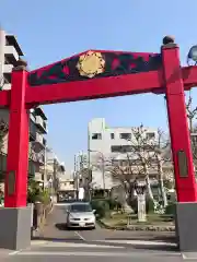 成田山深川不動堂（新勝寺東京別院）の山門