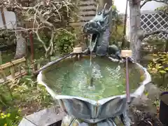 成就院の手水