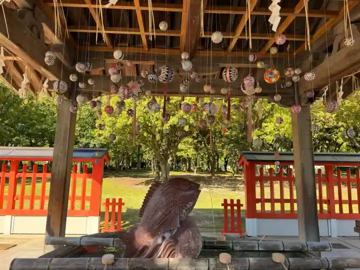 恵比寿神社の{uncategorized: "未分類", other: "その他", undefined: "問題あり", building: "その他建物", grave: "お墓", sacred_gate: "鳥居", guardian: "狛犬", statue: "像", buddha: "仏像", history: "歴史", nature: "自然", garden: "庭園", animal: "動物", pagoda: "塔", temizu: "手水舎", mountain_gate: "山門・神門", sanctuary: "本殿・本堂", subordinate: "末社・摂社", art: "芸術", scenery: "景色", jizo: "地蔵", ema: "絵馬", goshuin: "御朱印", omikuji: "おみくじ", items: "授与品その他", amulet: "お守り", goshuincho: "御朱印帳", eats: "食事", festival: "お祭り", votive_dance: "神楽", shichigosan: "七五三参", wedding: "結婚式", experience: "体験その他", initially: "初詣", around: "周辺", anti_infection: "感染症対策"}