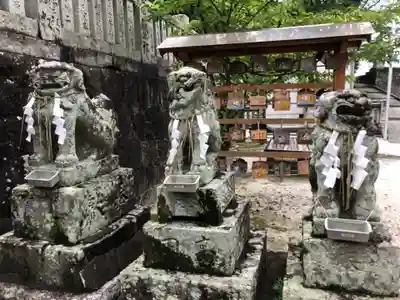 羽浦神社の狛犬