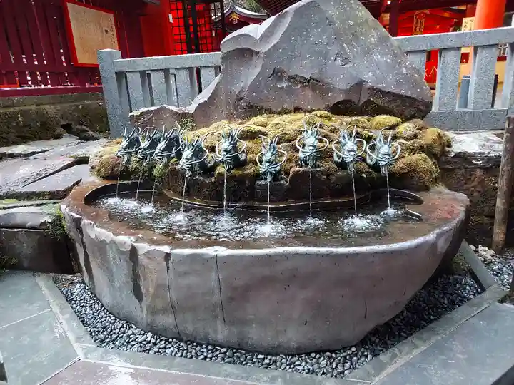 九頭龍神社本宮の手水舎
