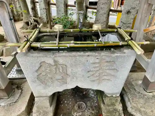 八幡神社の{uncategorized: "未分類", other: "その他", undefined: "問題あり", building: "その他建物", grave: "お墓", sacred_gate: "鳥居", guardian: "狛犬", statue: "像", buddha: "仏像", history: "歴史", nature: "自然", garden: "庭園", animal: "動物", pagoda: "塔", temizu: "手水舎", mountain_gate: "山門・神門", sanctuary: "本殿・本堂", subordinate: "末社・摂社", art: "芸術", scenery: "景色", jizo: "地蔵", ema: "絵馬", goshuin: "御朱印", omikuji: "おみくじ", items: "授与品その他", amulet: "お守り", goshuincho: "御朱印帳", eats: "食事", festival: "お祭り", votive_dance: "神楽", shichigosan: "七五三参", wedding: "結婚式", experience: "体験その他", initially: "初詣", around: "周辺", anti_infection: "感染症対策"}