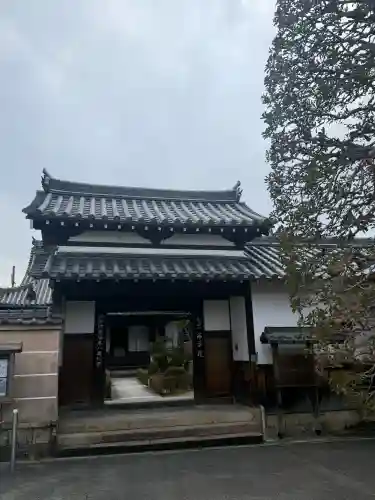 西方院の{uncategorized: "未分類", other: "その他", undefined: "問題あり", building: "その他建物", grave: "お墓", sacred_gate: "鳥居", guardian: "狛犬", statue: "像", buddha: "仏像", history: "歴史", nature: "自然", garden: "庭園", animal: "動物", pagoda: "塔", temizu: "手水舎", mountain_gate: "山門・神門", sanctuary: "本殿・本堂", subordinate: "末社・摂社", art: "芸術", scenery: "景色", jizo: "地蔵", ema: "絵馬", goshuin: "御朱印", omikuji: "おみくじ", items: "授与品その他", amulet: "お守り", goshuincho: "御朱印帳", eats: "食事", festival: "お祭り", votive_dance: "神楽", shichigosan: "七五三参", wedding: "結婚式", experience: "体験その他", initially: "初詣", around: "周辺", anti_infection: "感染症対策"}