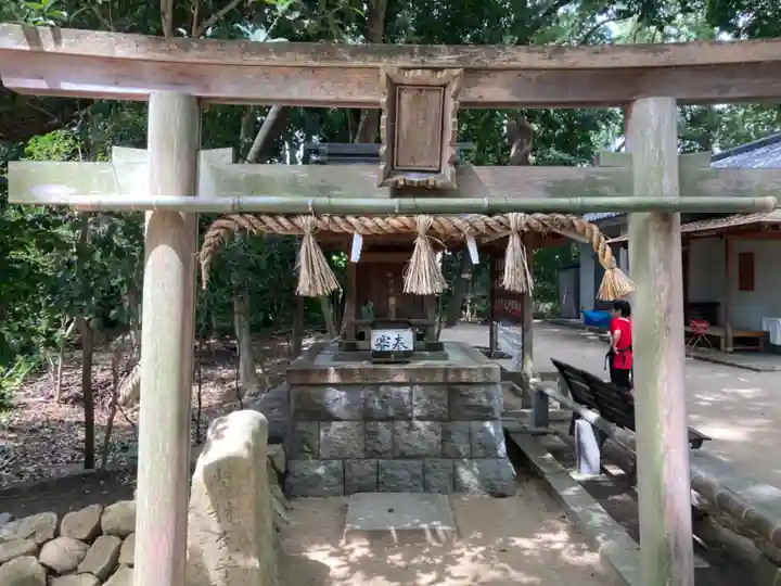 日野神社の鳥居