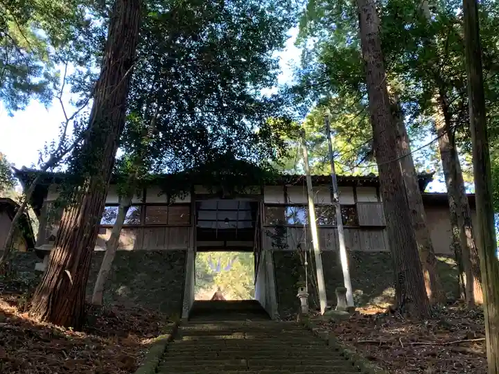 村檜神社の山門・神門