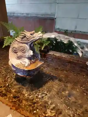 小野照崎神社の手水舎