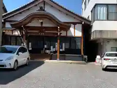 玉性院の本殿