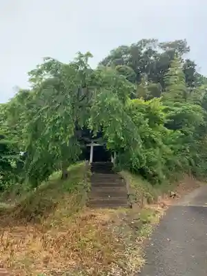 三社神社の鳥居