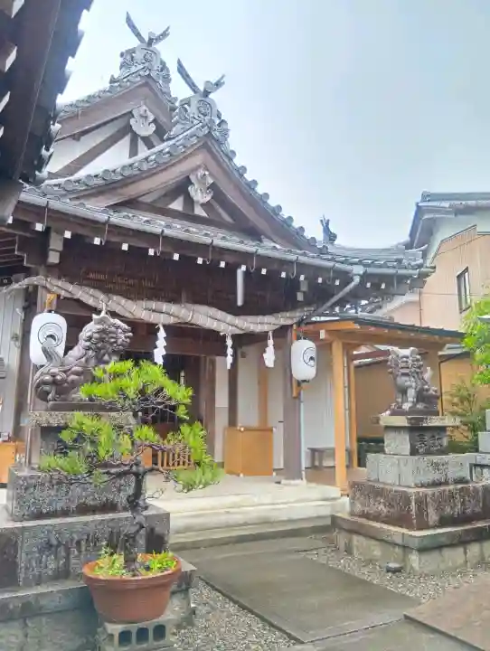 御嶽神社茅萱宮の{uncategorized: "未分類", other: "その他", undefined: "問題あり", building: "その他建物", grave: "お墓", sacred_gate: "鳥居", guardian: "狛犬", statue: "像", buddha: "仏像", history: "歴史", nature: "自然", garden: "庭園", animal: "動物", pagoda: "塔", temizu: "手水舎", mountain_gate: "山門・神門", sanctuary: "本殿・本堂", subordinate: "末社・摂社", art: "芸術", scenery: "景色", jizo: "地蔵", ema: "絵馬", goshuin: "御朱印", omikuji: "おみくじ", items: "授与品その他", amulet: "お守り", goshuincho: "御朱印帳", eats: "食事", festival: "お祭り", votive_dance: "神楽", shichigosan: "七五三参", wedding: "結婚式", experience: "体験その他", initially: "初詣", around: "周辺", anti_infection: "感染症対策"}