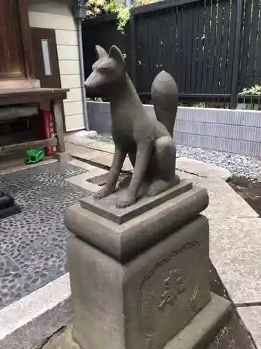 感應稲荷神社の狛犬