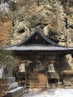 釋尊寺の本殿・本堂