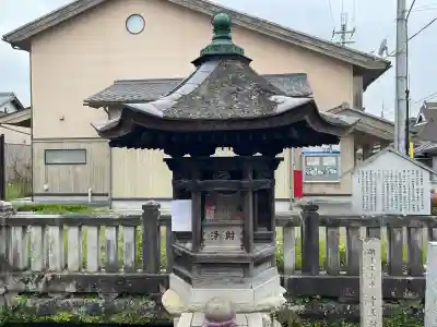 十王地蔵尊 (十王村の水)(滋賀県)