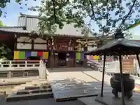 新井薬師(梅照院)の本殿・本堂