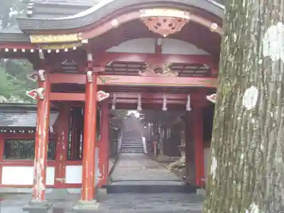 霧島東神社の山門・神門