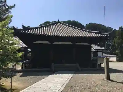 鶴林寺の本殿・本堂