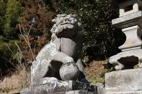 都々古別神社の狛犬