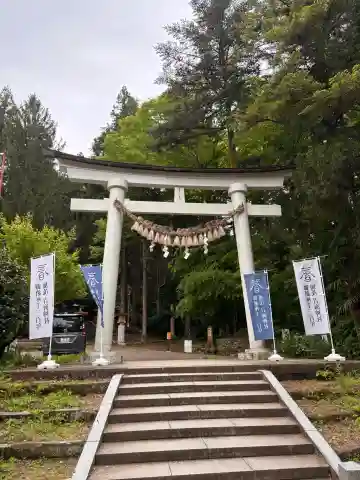 青海神社の{uncategorized: "未分類", other: "その他", undefined: "問題あり", building: "その他建物", grave: "お墓", sacred_gate: "鳥居", guardian: "狛犬", statue: "像", buddha: "仏像", history: "歴史", nature: "自然", garden: "庭園", animal: "動物", pagoda: "塔", temizu: "手水舎", mountain_gate: "山門・神門", sanctuary: "本殿・本堂", subordinate: "末社・摂社", art: "芸術", scenery: "景色", jizo: "地蔵", ema: "絵馬", goshuin: "御朱印", omikuji: "おみくじ", items: "授与品その他", amulet: "お守り", goshuincho: "御朱印帳", eats: "食事", festival: "お祭り", votive_dance: "神楽", shichigosan: "七五三参", wedding: "結婚式", experience: "体験その他", initially: "初詣", around: "周辺", anti_infection: "感染症対策"}