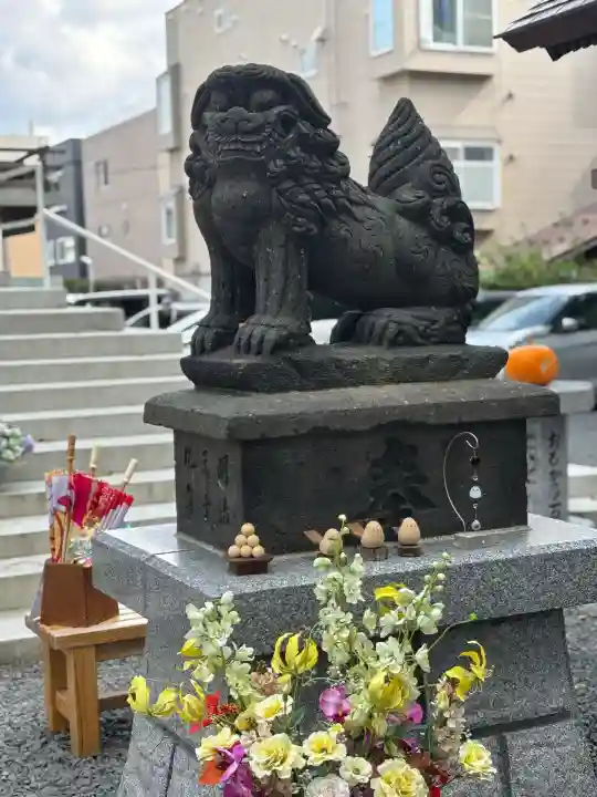札幌諏訪神社の狛犬