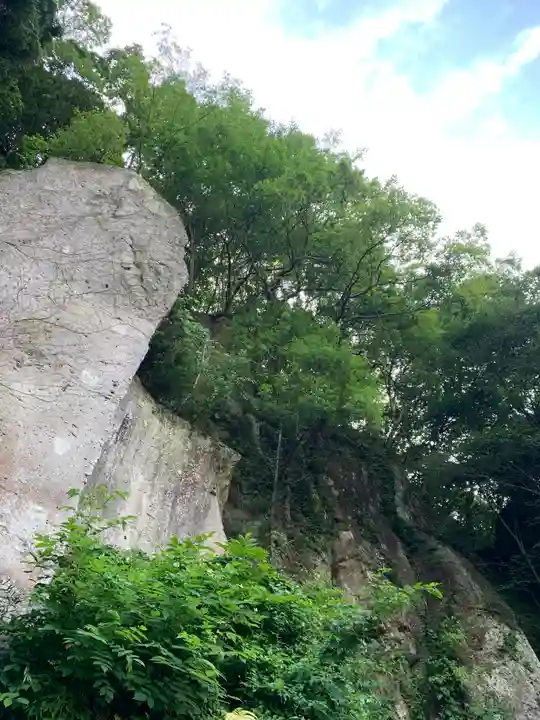 堂の下の岩観音(栃木県)