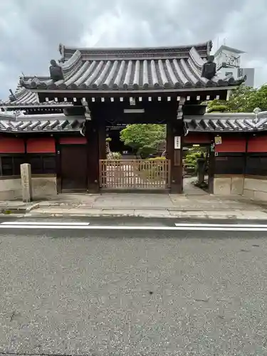 圓通寺の山門