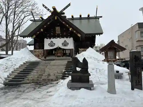 札幌諏訪神社の本殿・本堂