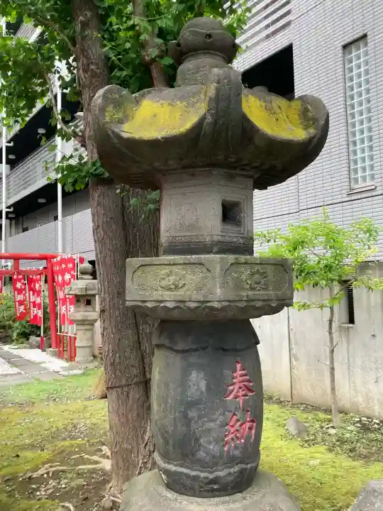 津軽稲荷神社の{uncategorized: "未分類", other: "その他", undefined: "問題あり", building: "その他建物", grave: "お墓", sacred_gate: "鳥居", guardian: "狛犬", statue: "像", buddha: "仏像", history: "歴史", nature: "自然", garden: "庭園", animal: "動物", pagoda: "塔", temizu: "手水舎", mountain_gate: "山門・神門", sanctuary: "本殿・本堂", subordinate: "末社・摂社", art: "芸術", scenery: "景色", jizo: "地蔵", ema: "絵馬", goshuin: "御朱印", omikuji: "おみくじ", items: "授与品その他", amulet: "お守り", goshuincho: "御朱印帳", eats: "食事", festival: "お祭り", votive_dance: "神楽", shichigosan: "七五三参", wedding: "結婚式", experience: "体験その他", initially: "初詣", around: "周辺", anti_infection: "感染症対策"}