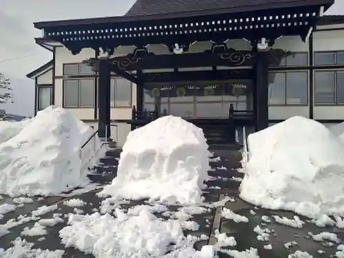 雨竜　専福寺の本殿