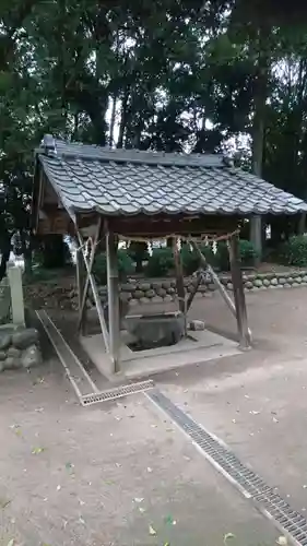 託美神社の手水舎