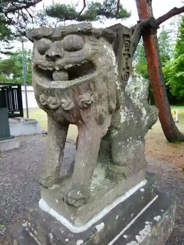 厚真神社の狛犬