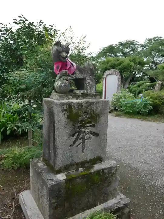 尾曳稲荷神社の狛犬
