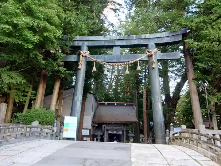 諏訪大社(長野県)