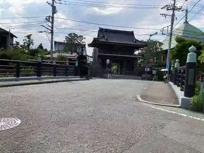 本覚寺の山門・神門