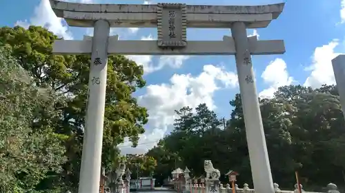 冠纓神社の鳥居