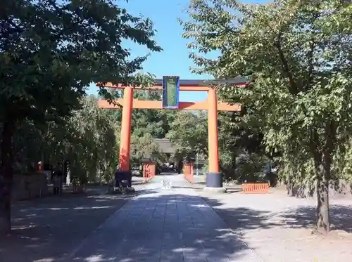 平野神社の鳥居