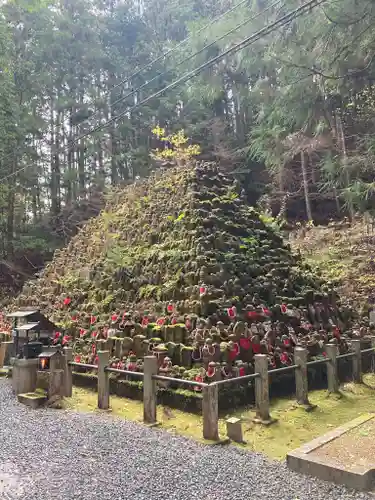 高野山金剛峯寺奥の院の建物その他