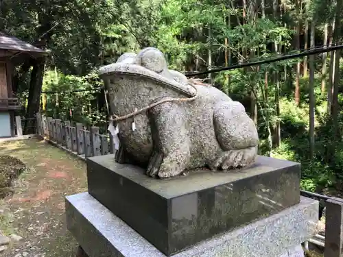 姥宮神社の狛犬