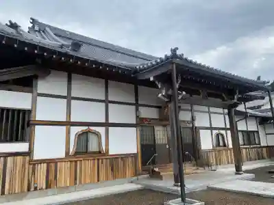 善昌寺の{uncategorized: "未分類", other: "その他", undefined: "問題あり", building: "その他建物", grave: "お墓", sacred_gate: "鳥居", guardian: "狛犬", statue: "像", buddha: "仏像", history: "歴史", nature: "自然", garden: "庭園", animal: "動物", pagoda: "塔", temizu: "手水舎", mountain_gate: "山門・神門", sanctuary: "本殿・本堂", subordinate: "末社・摂社", art: "芸術", scenery: "景色", jizo: "地蔵", ema: "絵馬", goshuin: "御朱印", omikuji: "おみくじ", items: "授与品その他", amulet: "お守り", goshuincho: "御朱印帳", eats: "食事", festival: "お祭り", votive_dance: "神楽", shichigosan: "七五三参", wedding: "結婚式", experience: "体験その他", initially: "初詣", around: "周辺", anti_infection: "感染症対策"}