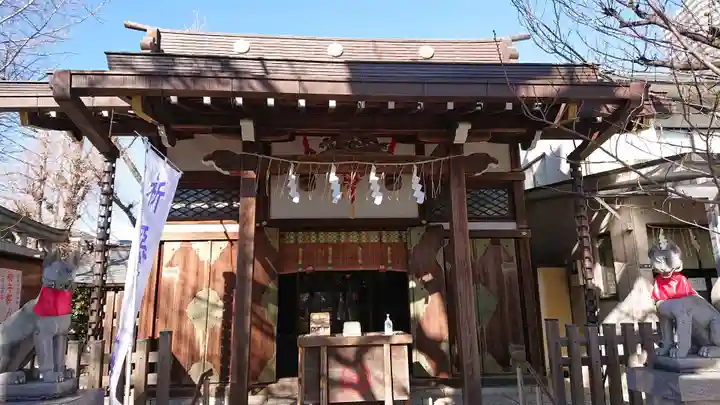 飛木稲荷神社の本殿・本堂