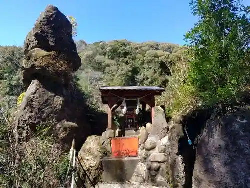 大川原稲荷神社の建物その他