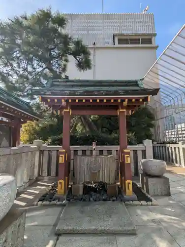 三囲神社（三圍神社）日本橋摂社の手水舎